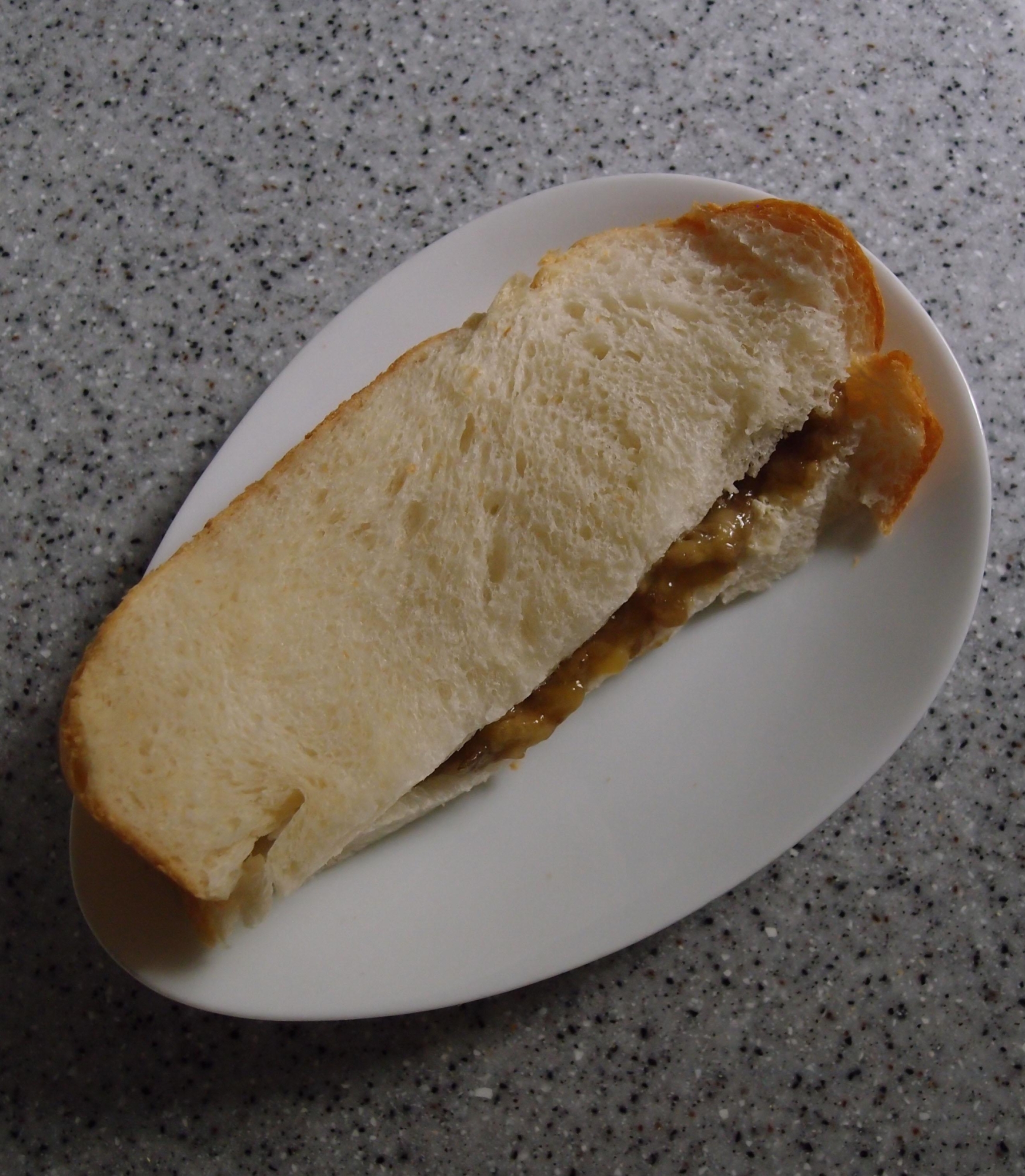 手作りバナナジャムのサンドイッチ
