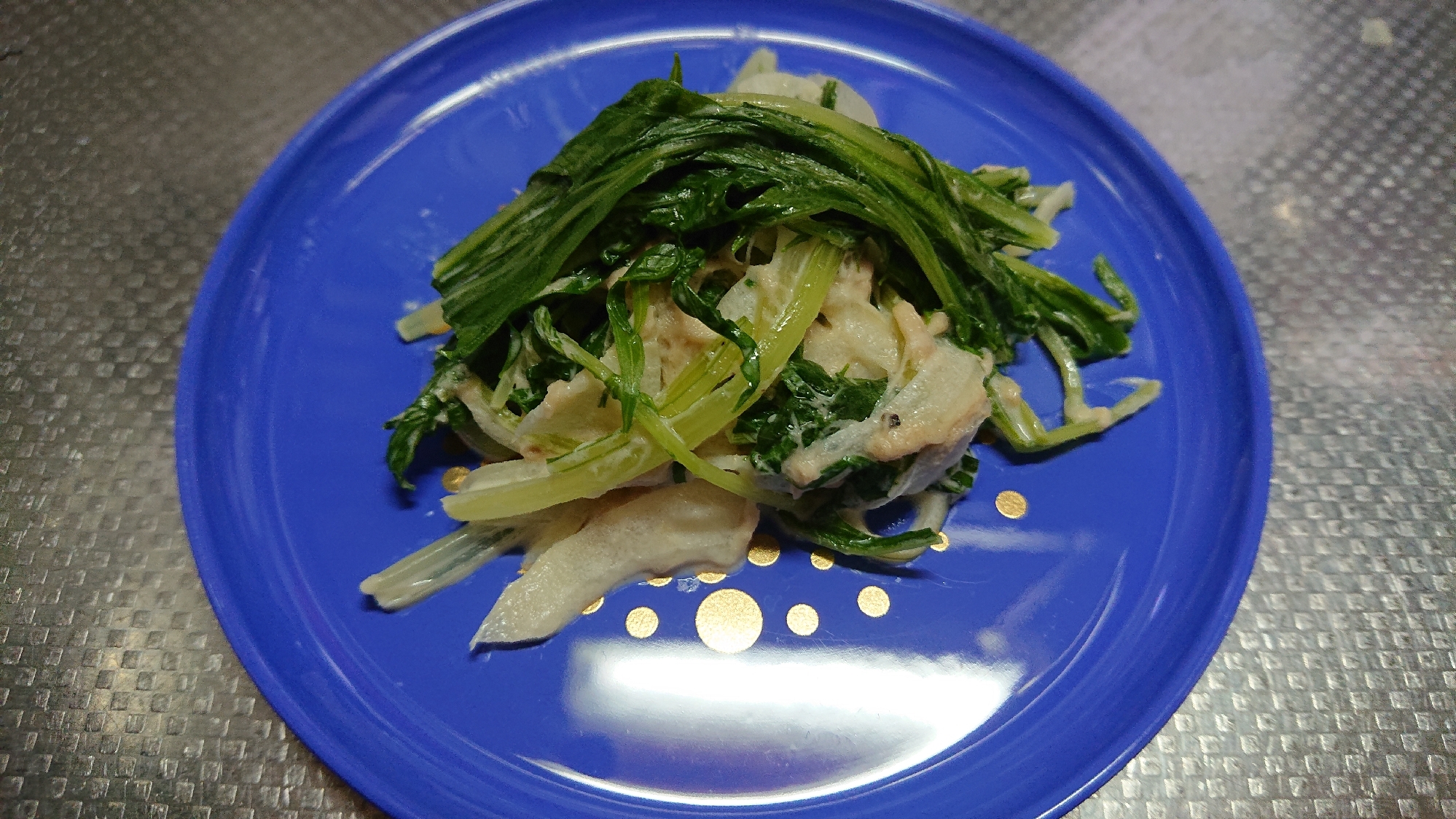 水菜と玉ねぎのツナマヨサラダ