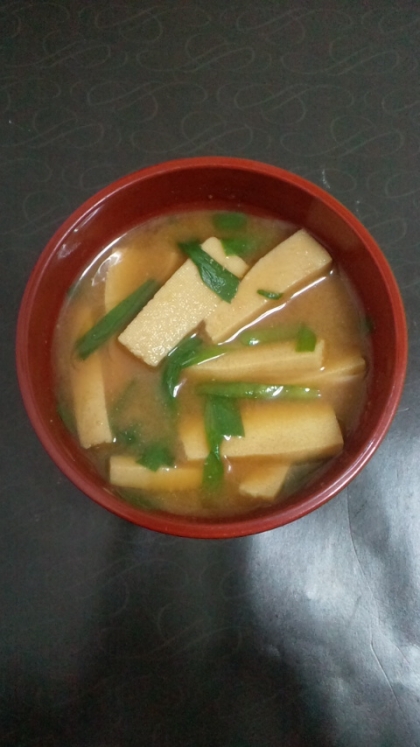 高野豆腐とニラのお味噌汁