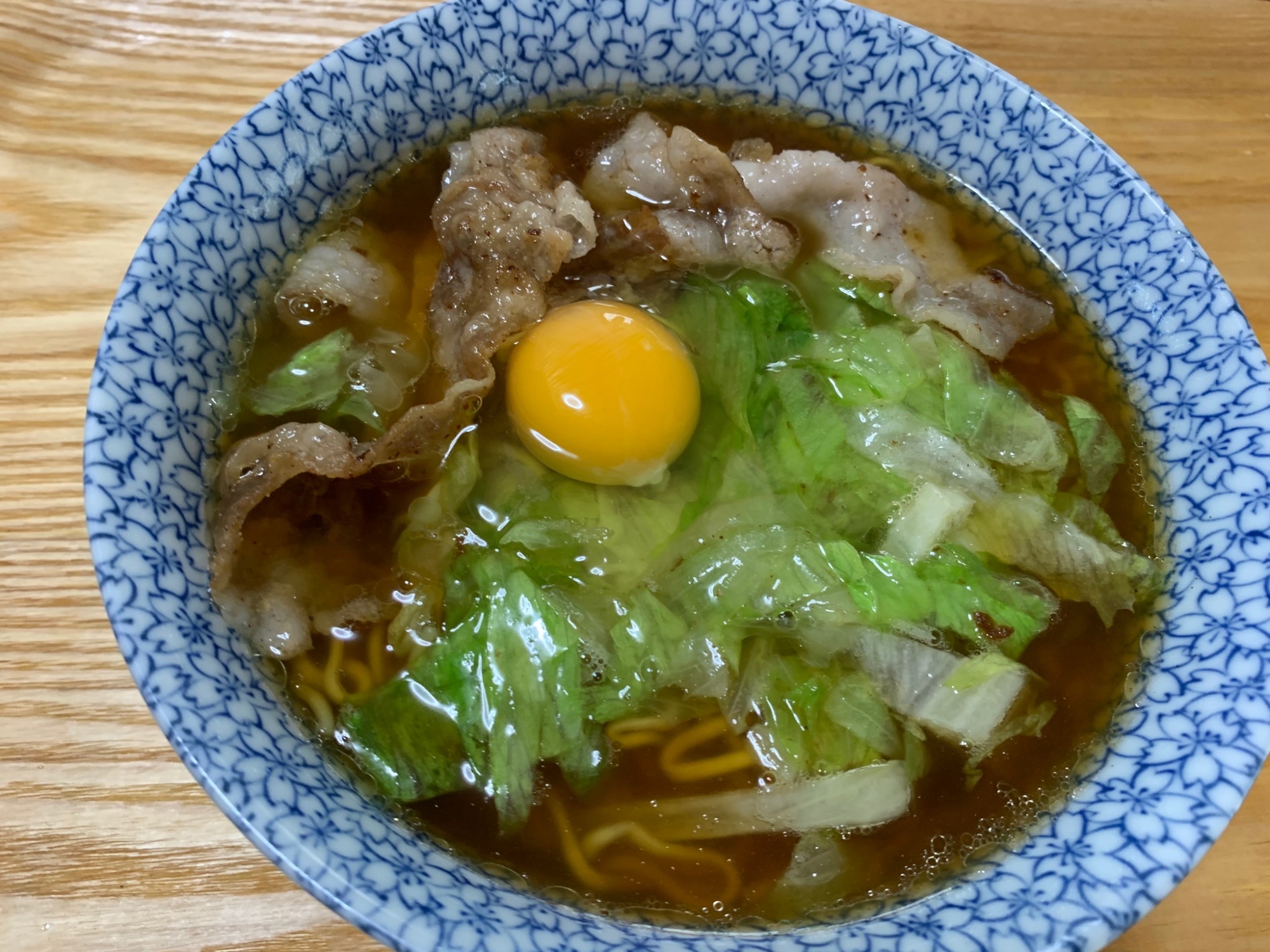 豚バラレタスラーメン