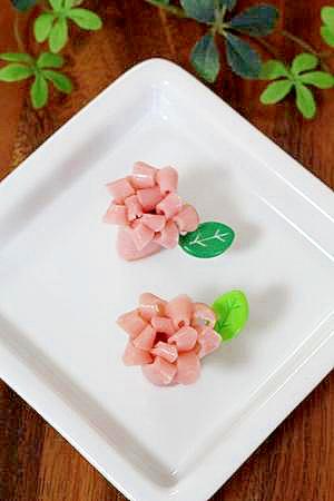 見て 見て ハムの花飾り レシピ 作り方 By U Tin 楽天レシピ 見て 見て ハムの花飾り レシピ 作り方 By U Tin 楽天レシピ