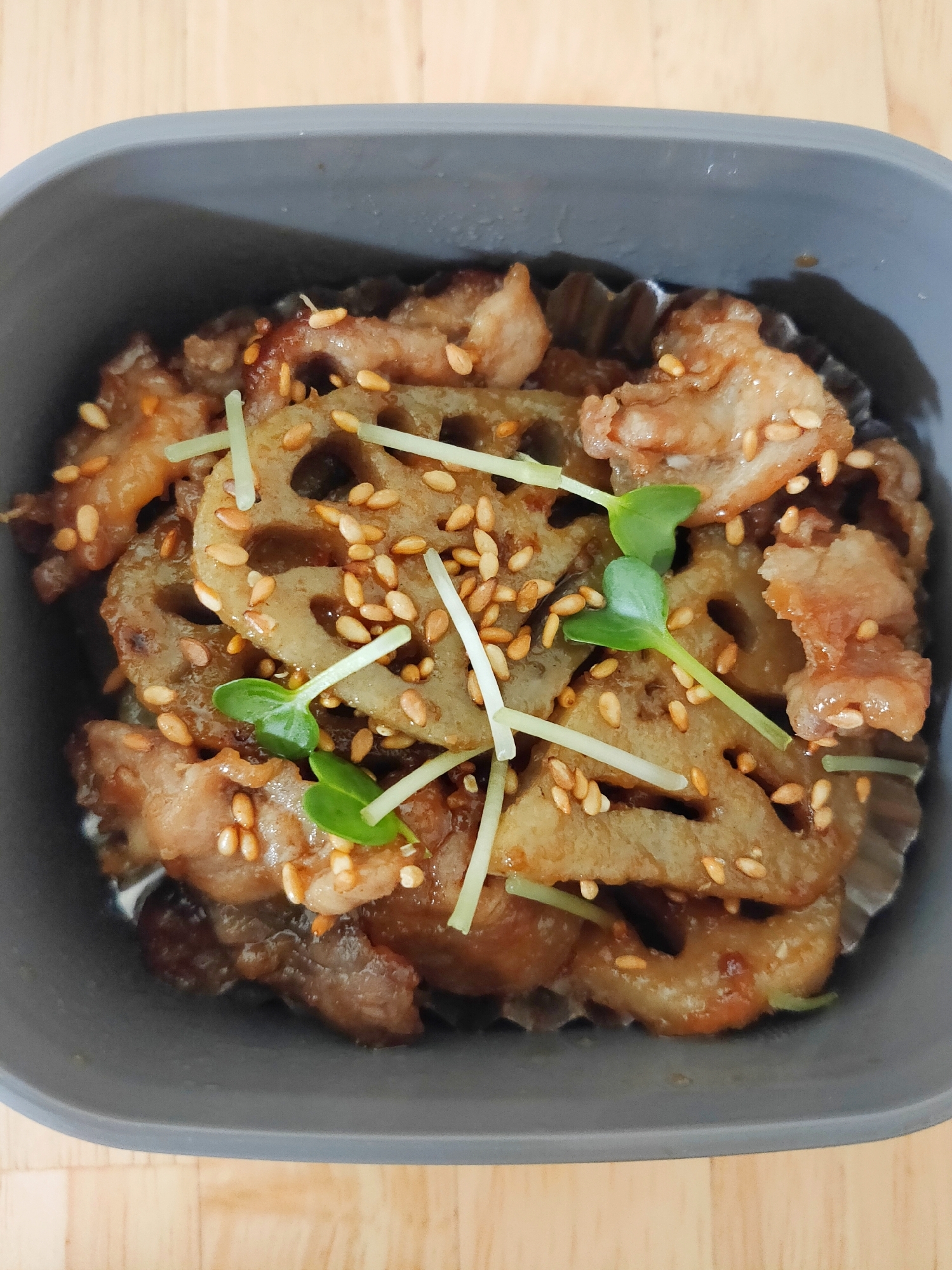 お弁当おかず 豚れんこんの甘辛炒め レシピ 作り方 By みんとa 楽天レシピ お弁当おかず 豚れんこんの甘辛炒め レシピ 作り方 By みんとa 楽天レシピ