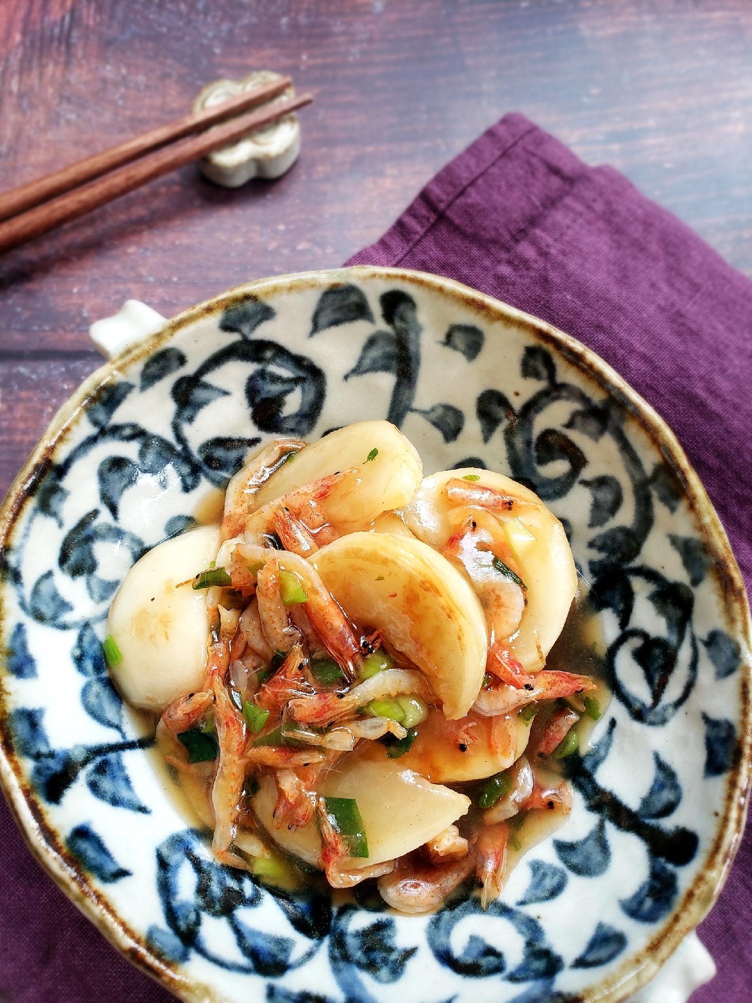 焼きかぶと香ばしえびの和風とろみあんかけ