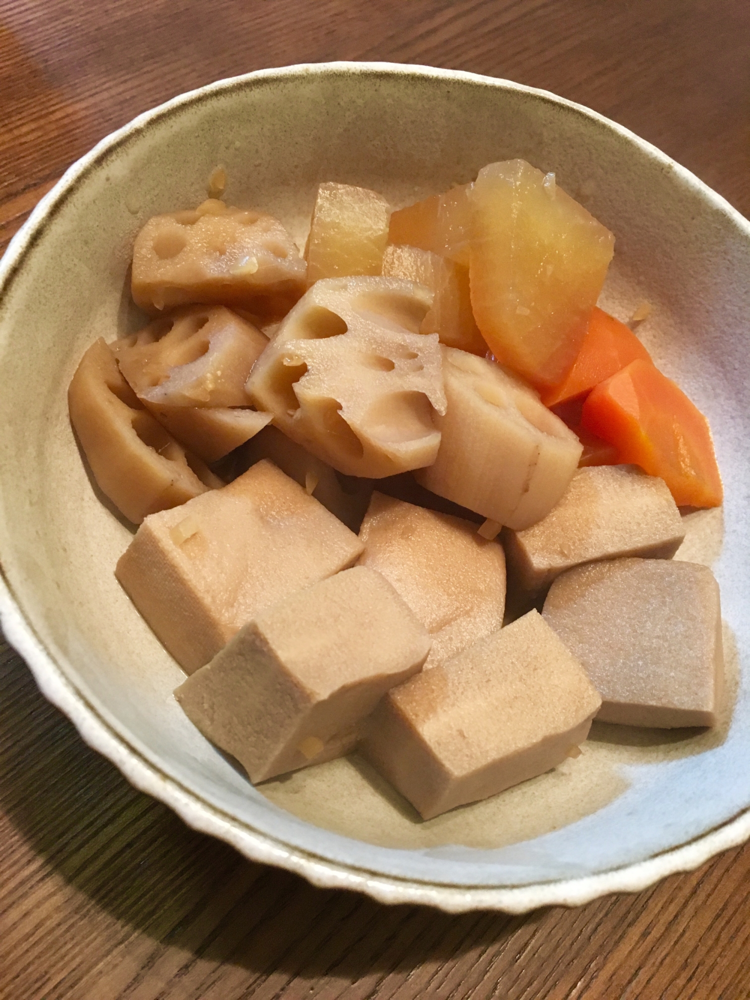 高野豆腐とハスの煮物