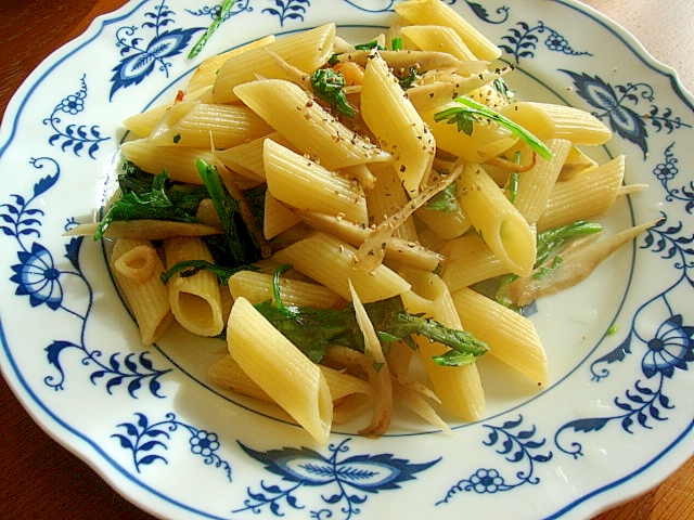 菊菜と牛蒡のペペロンペンネ