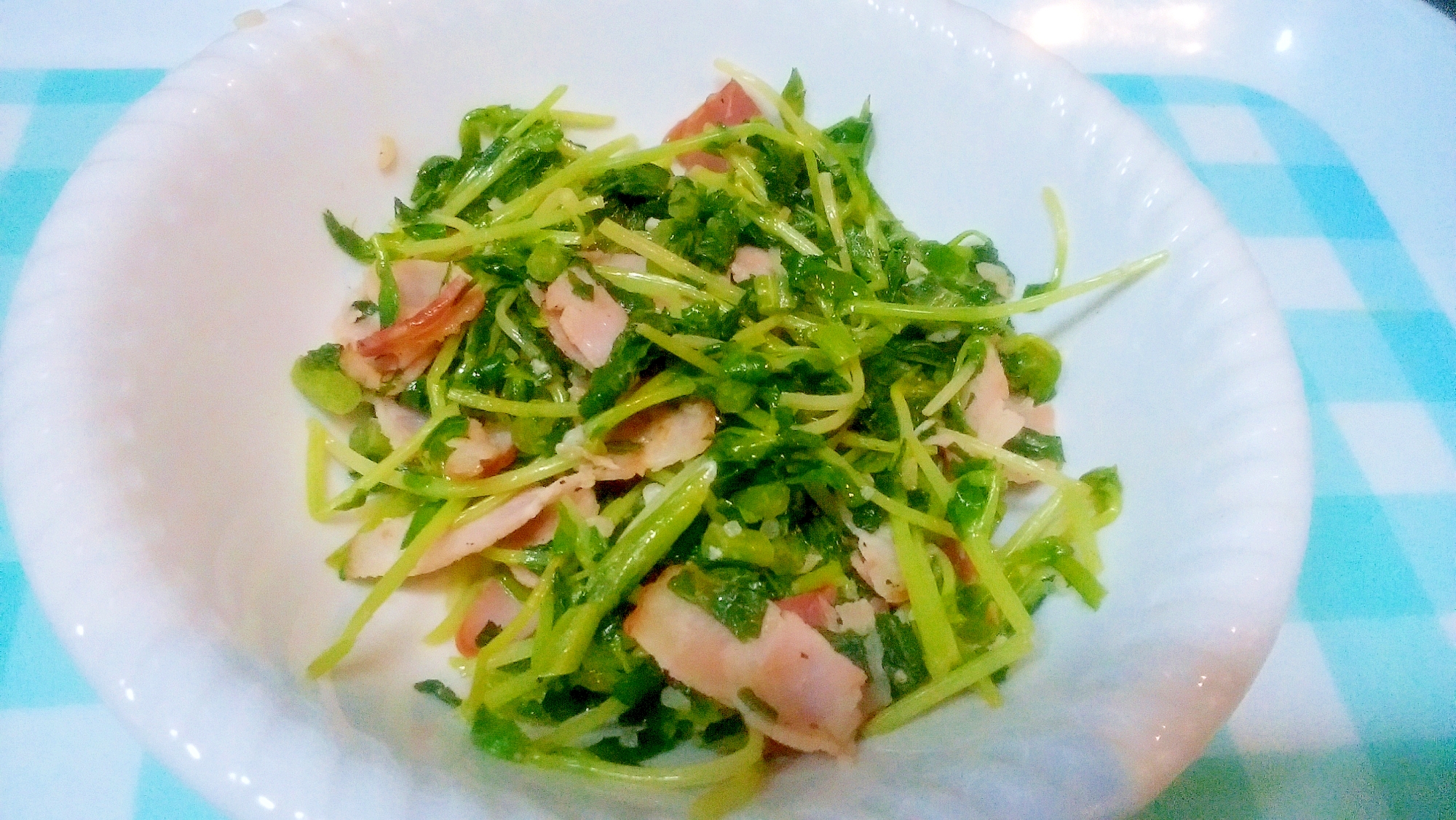 お助け野菜の豆苗とベーコン炒め レシピ 作り方 By Ponta634 楽天レシピ お助け野菜の豆苗とベーコン炒め レシピ 作り方 By Ponta634 楽天レシピ