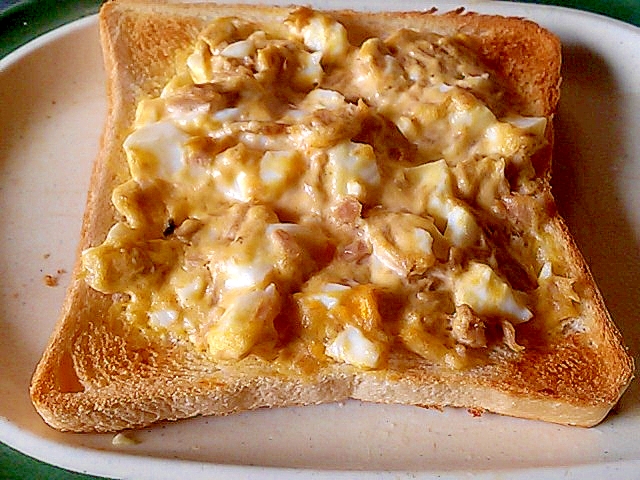 ツナと卵の(チーズ)トースト