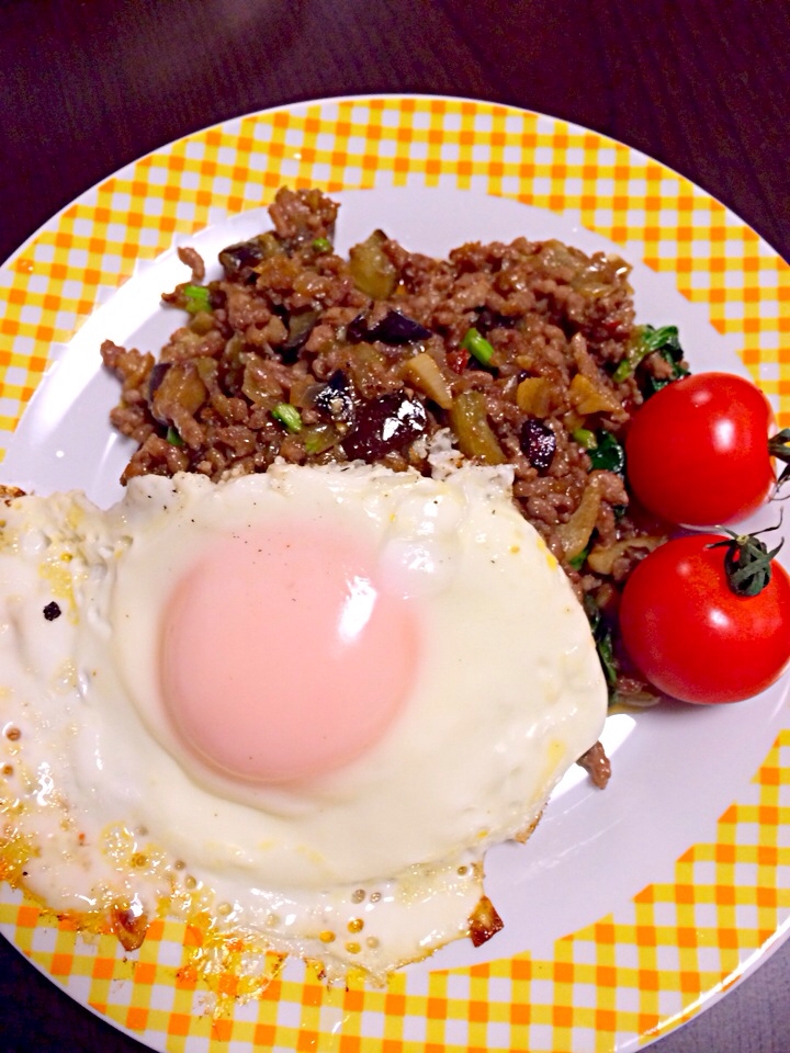 簡単タイ料理☆ガパオ（ひき肉とバジルの炒め物）