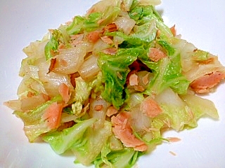 焼き鮭と白菜の炒め物