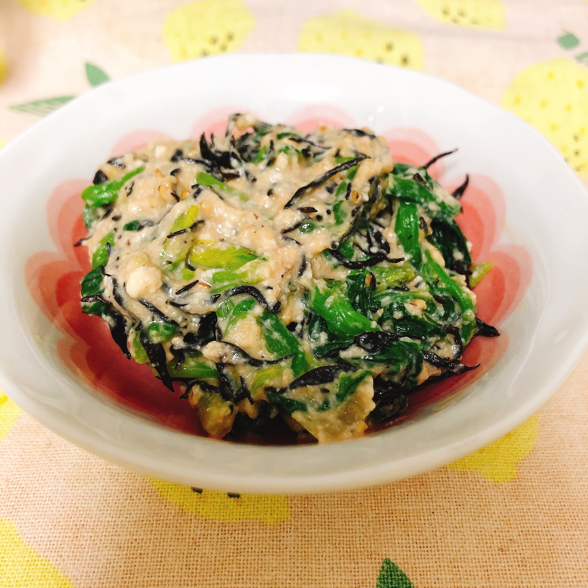 鉄分たっぷり!ほうれんそうとひじきの白和え