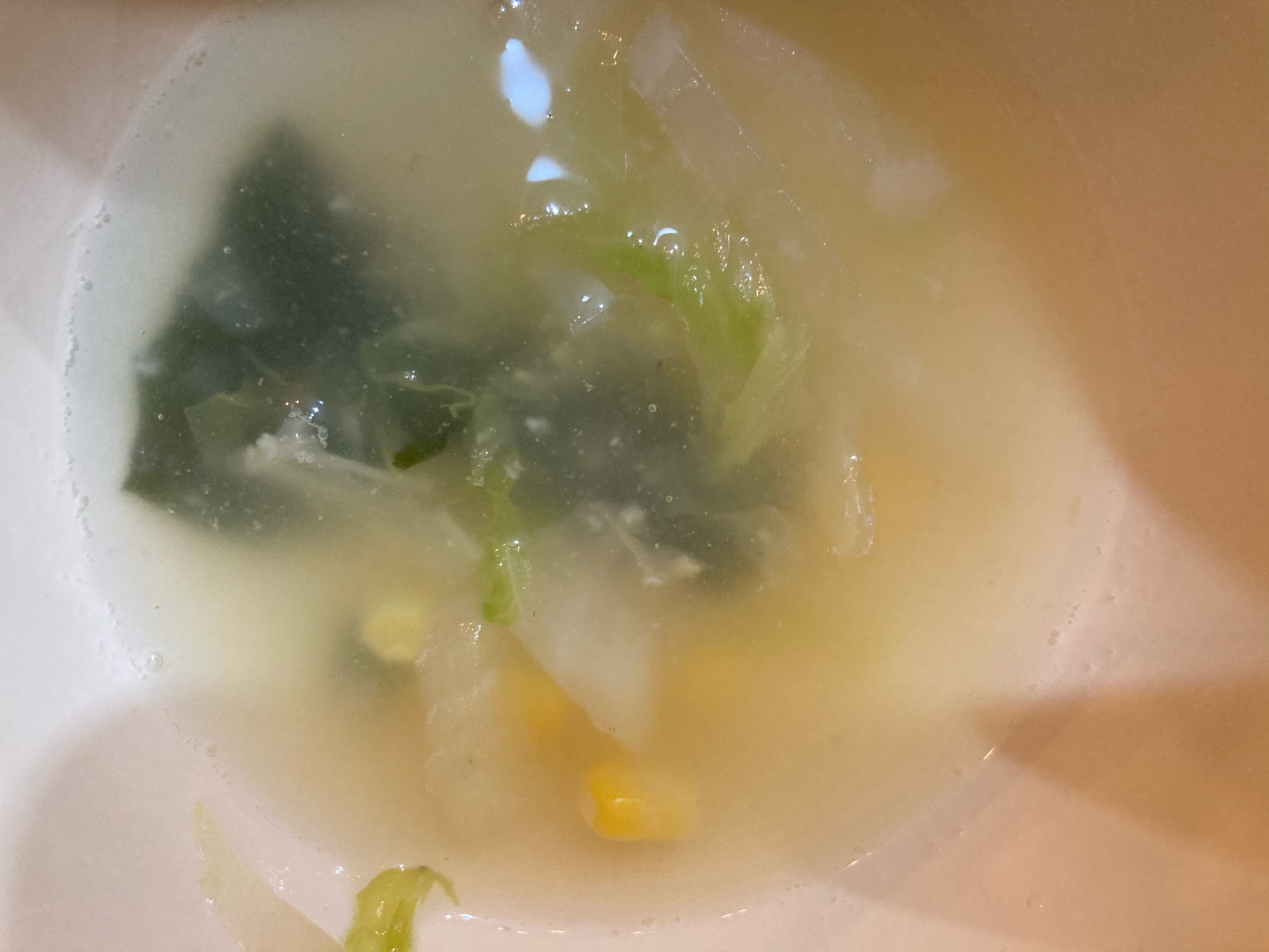 わかめと白菜とコーンのスープ