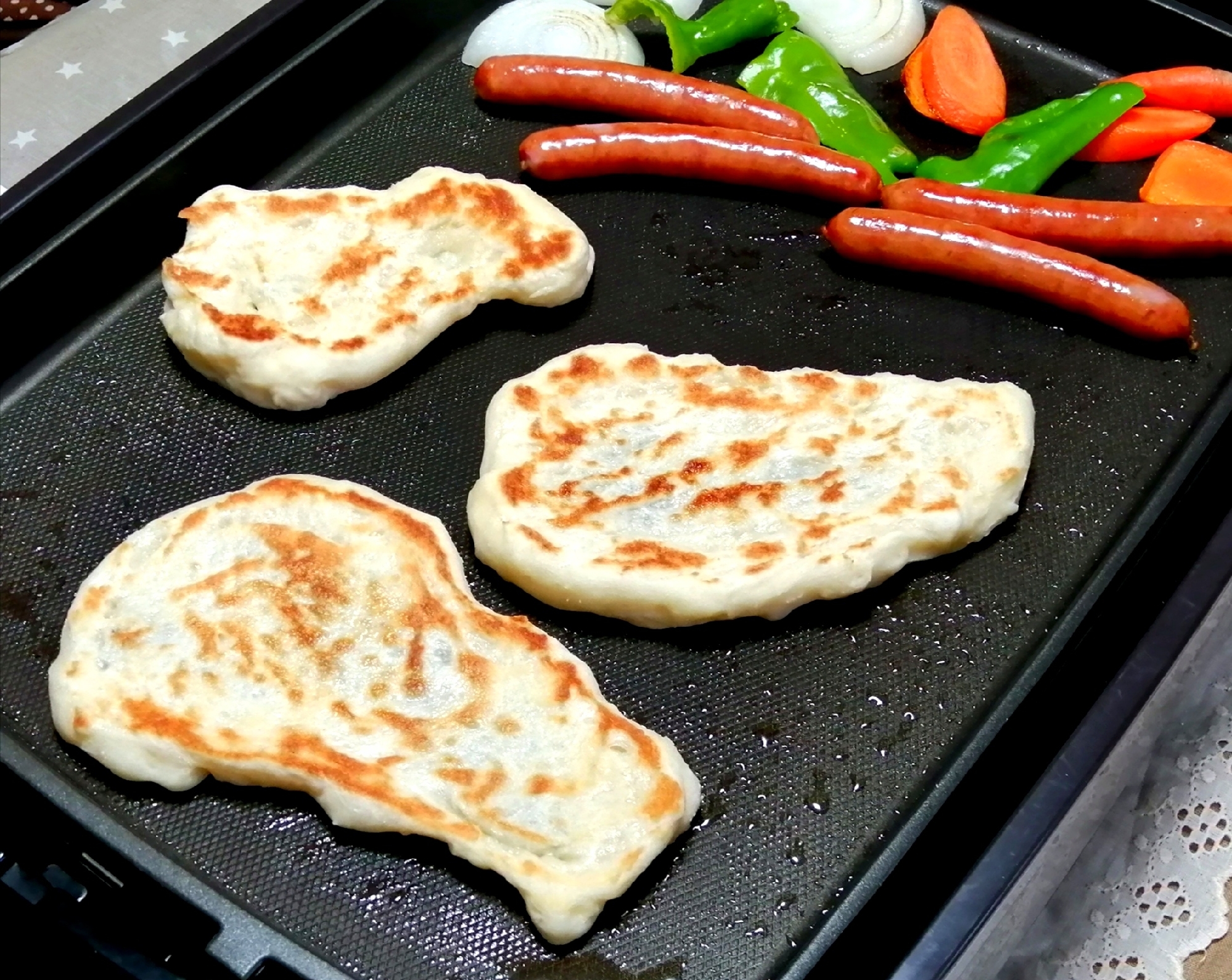 ホットプレートで焼く⭐イースト発酵ナン＆チーズナン