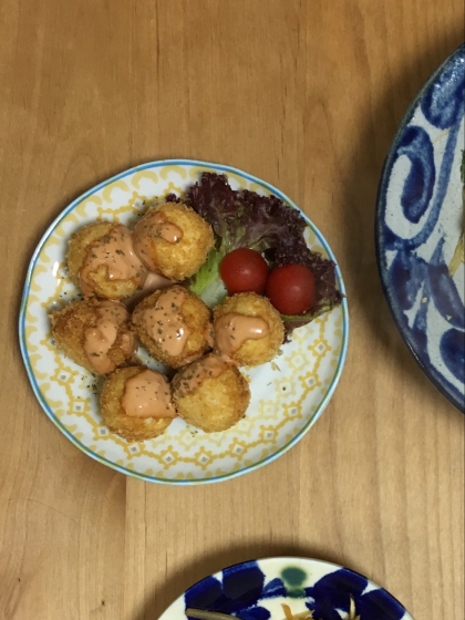 冷凍していた里芋で簡単にできました！
ソースの味も絶妙〜すぐ食べ終わりました^ ^