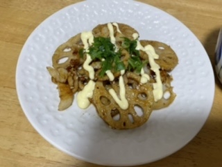 レンコンとちくわのしょう油マヨ炒め