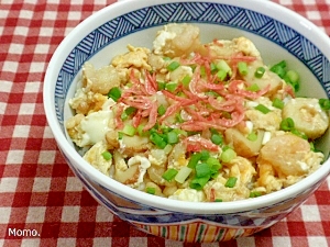 ちくわとえびの玉子とじ丼