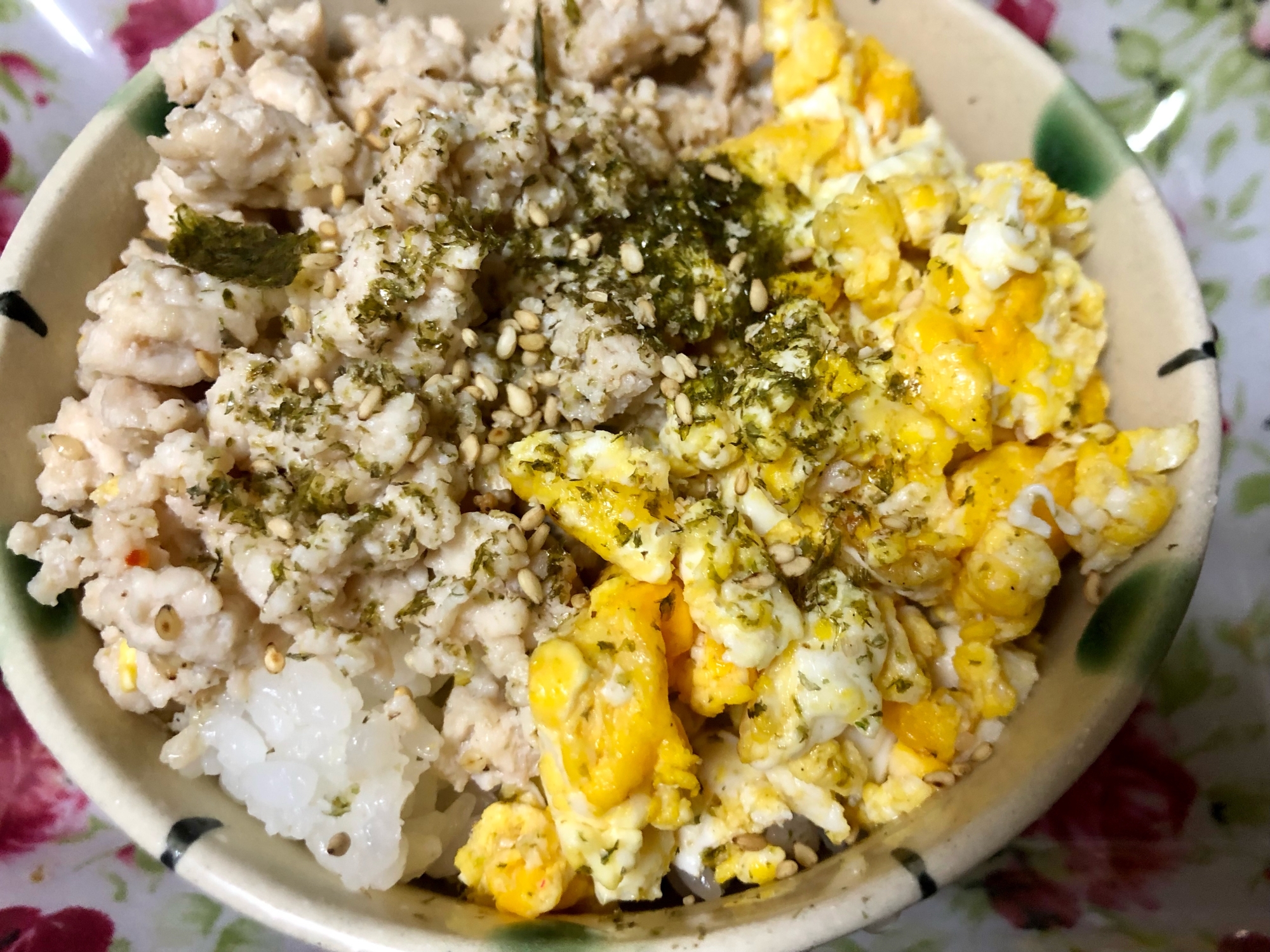 ほりにし使用♪簡単二色そぼろ丼♪お弁当にも