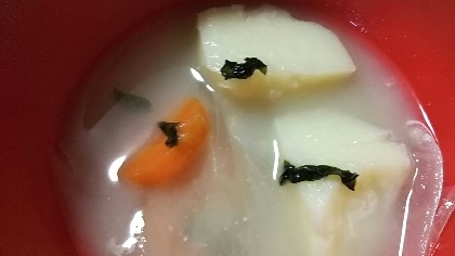 野菜とワカメのお味噌汁