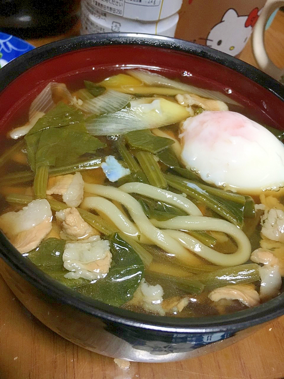 ほうれん草と豚ばら肉の温かいうどん