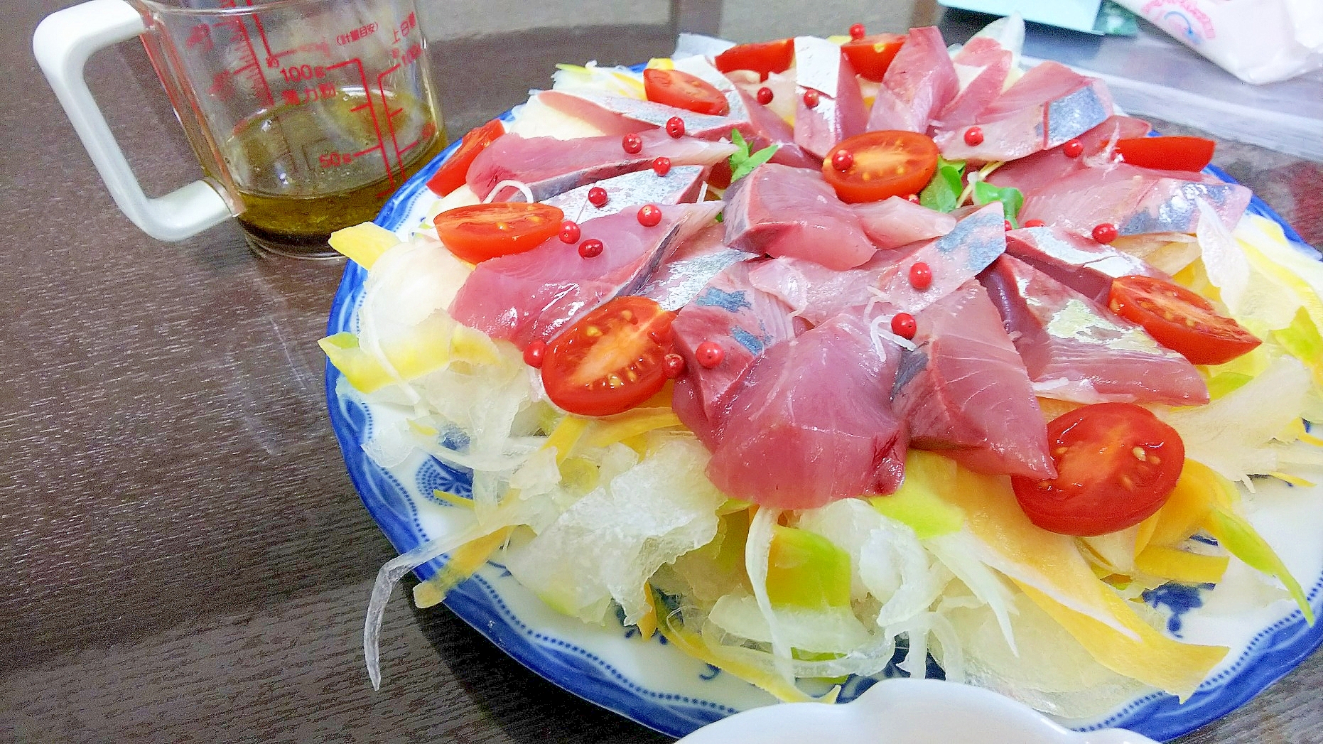 ツバスの醤油カルパッチョサラダ レシピ 作り方 By 育児パパの菜園レシピ 楽天レシピ ツバスの醤油カルパッチョサラダ レシピ 作り方 By 育児パパの菜園レシピ 楽天レシピ