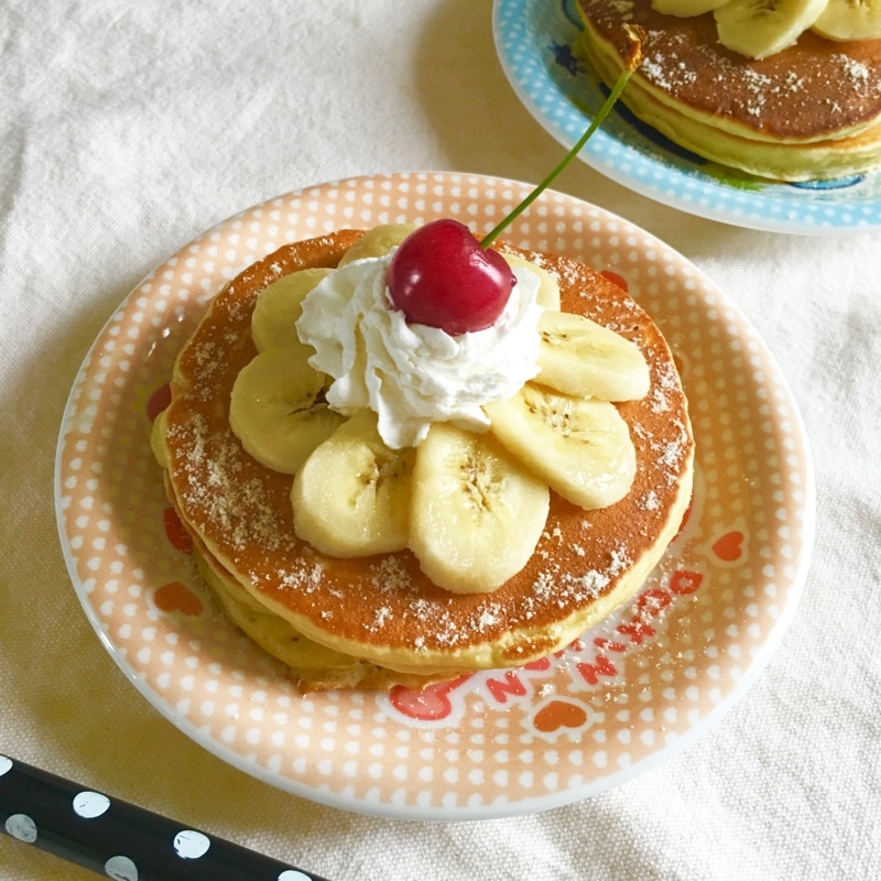 さくらんぼ可愛い完熟バナナのクリームホットケーキ♡