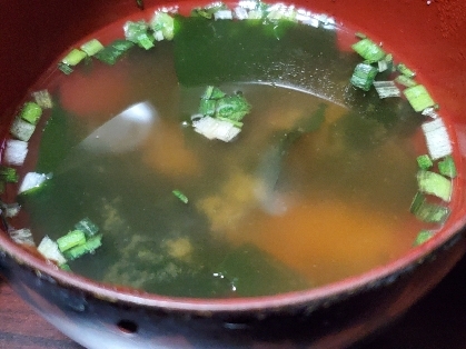 朝食に☆わかめと玉ねぎのお味噌汁