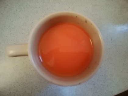 おはようございます。
市販の紙パックのジュースで作りました。苦手なトマトジュースが美味しく飲めました☆