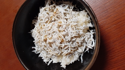 釜揚げしらす丼