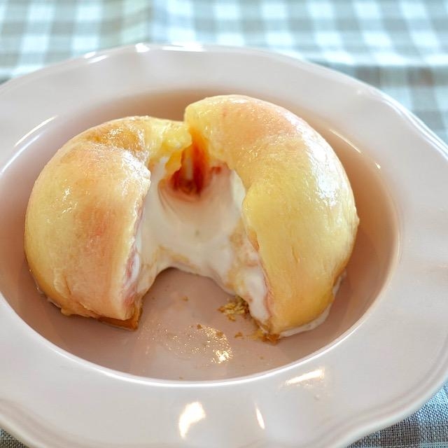 たった10分で完成!awaはちみつ桃ケーキ