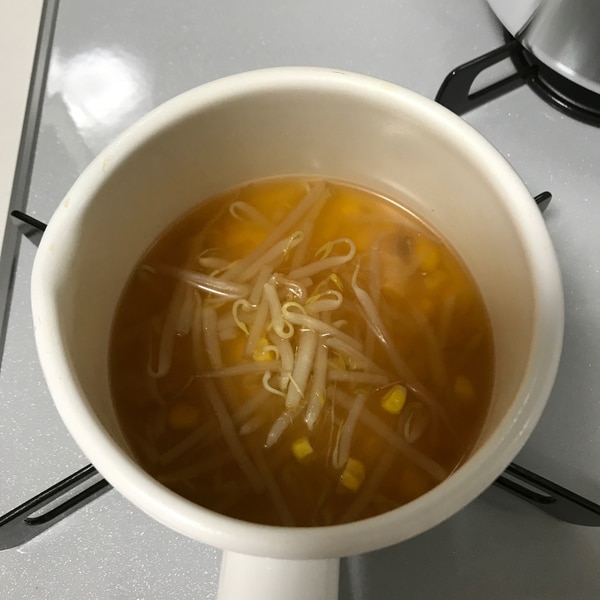 ささっと簡単に もやしとコーンのコンソメスープ レシピ 作り方 By Nobu Nobu 楽天レシピ ささっと簡単に もやしとコーンのコンソメスープ レシピ 作り方 By Nobu Nobu 楽天レシピ