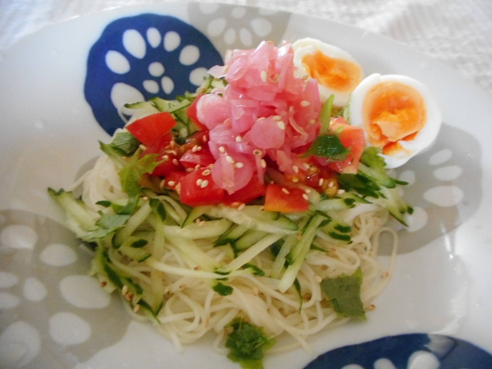 甘酢みょうがとキュウリとトマトのそうめん