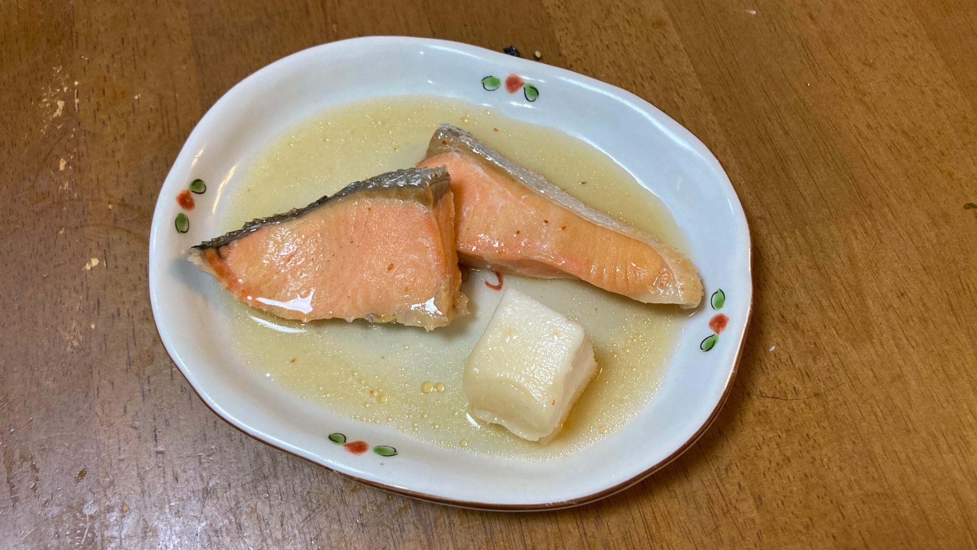 超簡単！鮭とはんぺんの麺つゆ煮