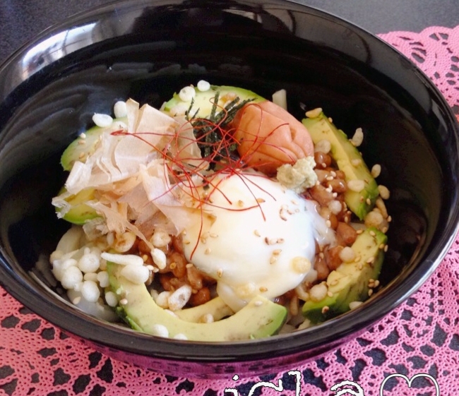 スピード料理！納豆アボカドうどん♡