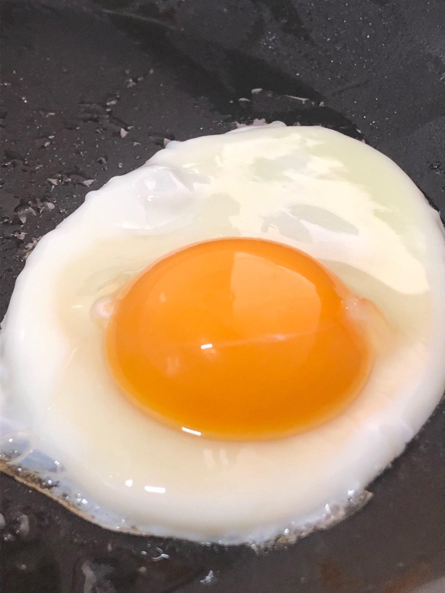 白身カリッとトロトロ♪焦がし醤油の映える目玉焼き