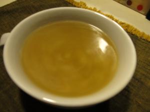 春キャベツの芯で簡単スープ