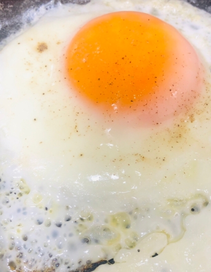 余ったツナの油を使いました❤︎
旨味もあり美味しかったです！
塩胡椒＋カレーパウダーをかけました！