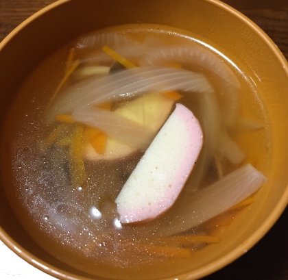白菜かまぼこ人参の和風スープ