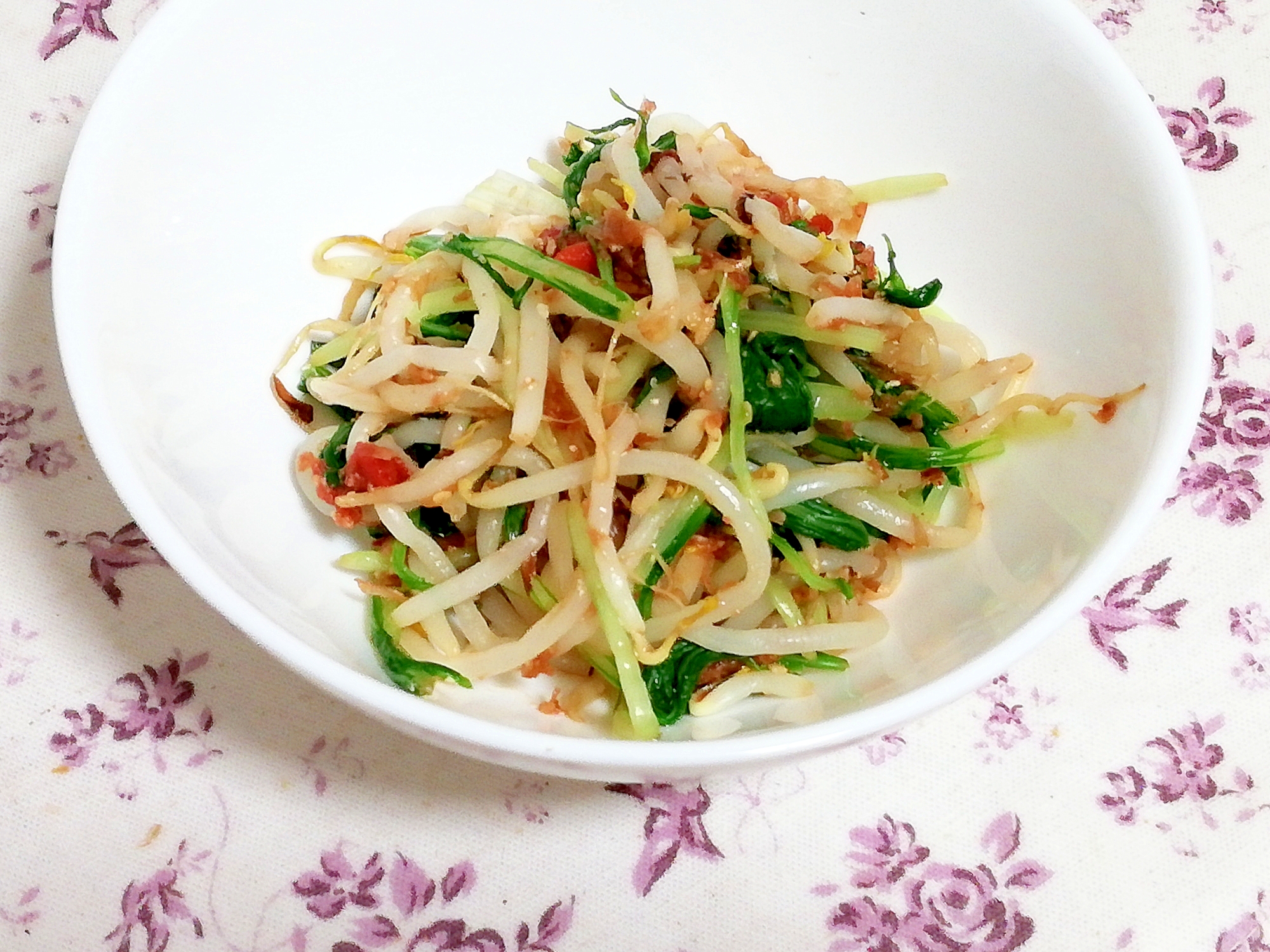 レンジで簡単作りおき！もやしと水菜の梅ポン酢サラダ