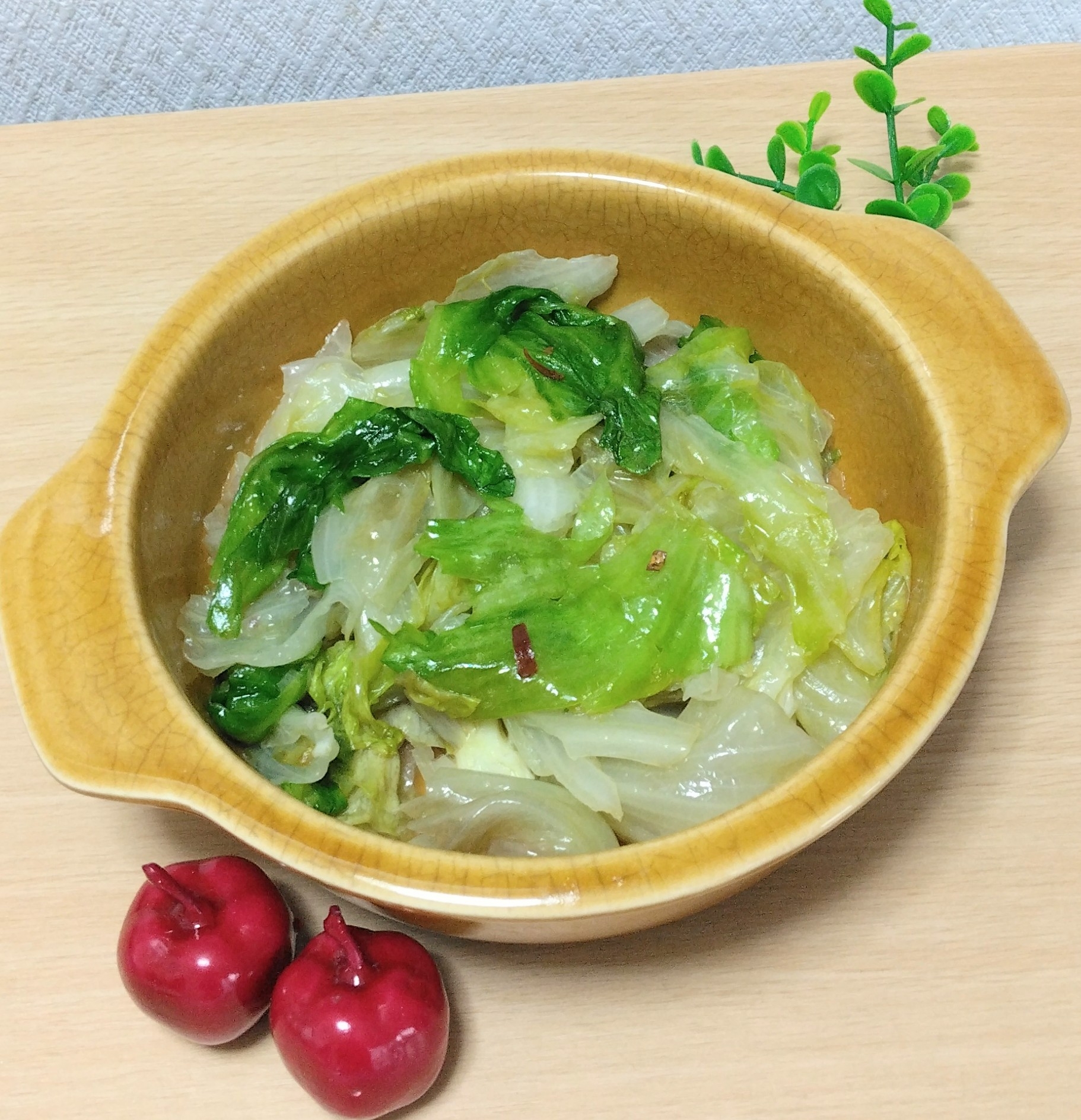 ✨レタスが主役✨大量 消費‼️レタスのバター炒め✨