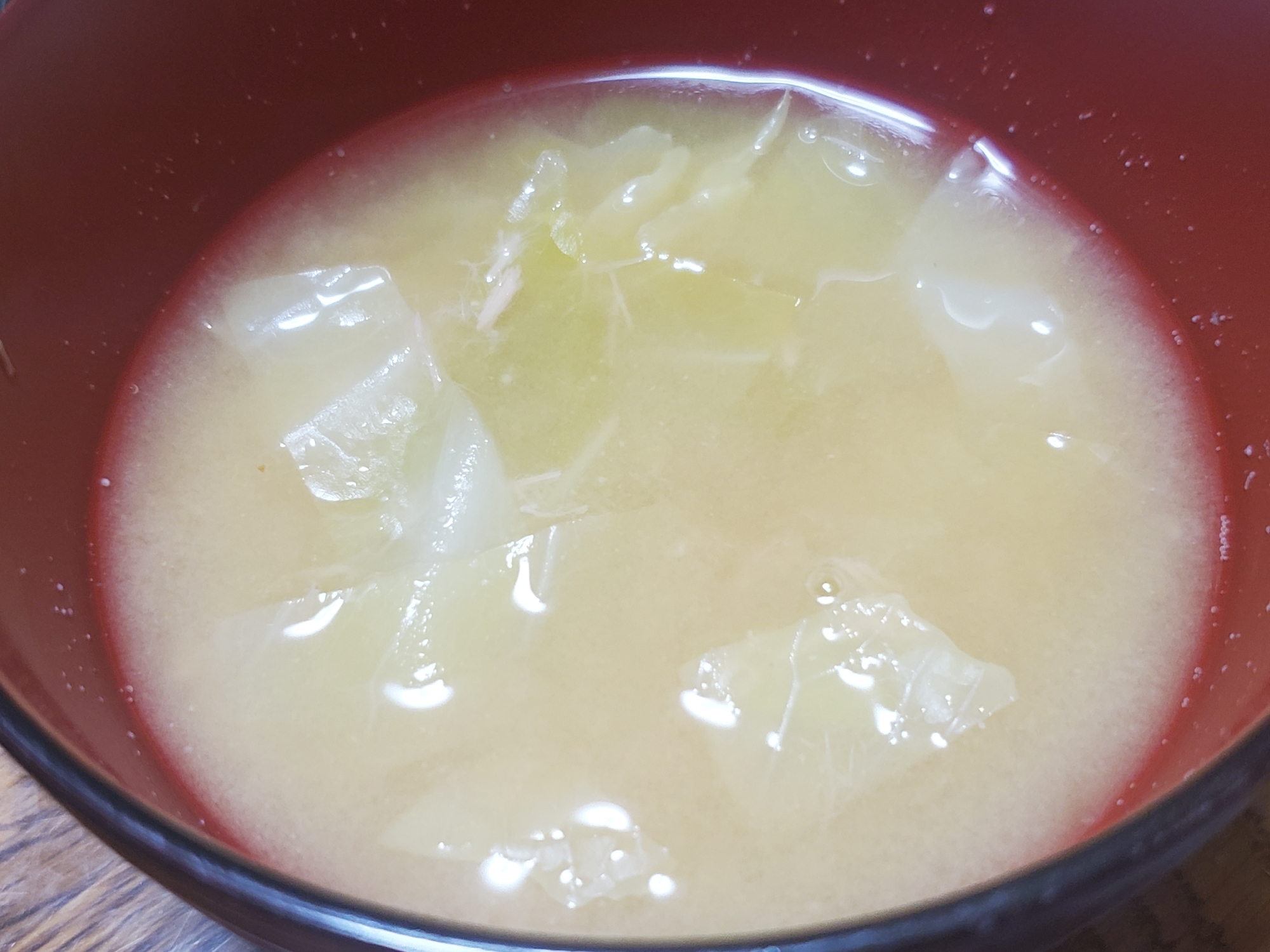 ツナとキャベツの味噌汁