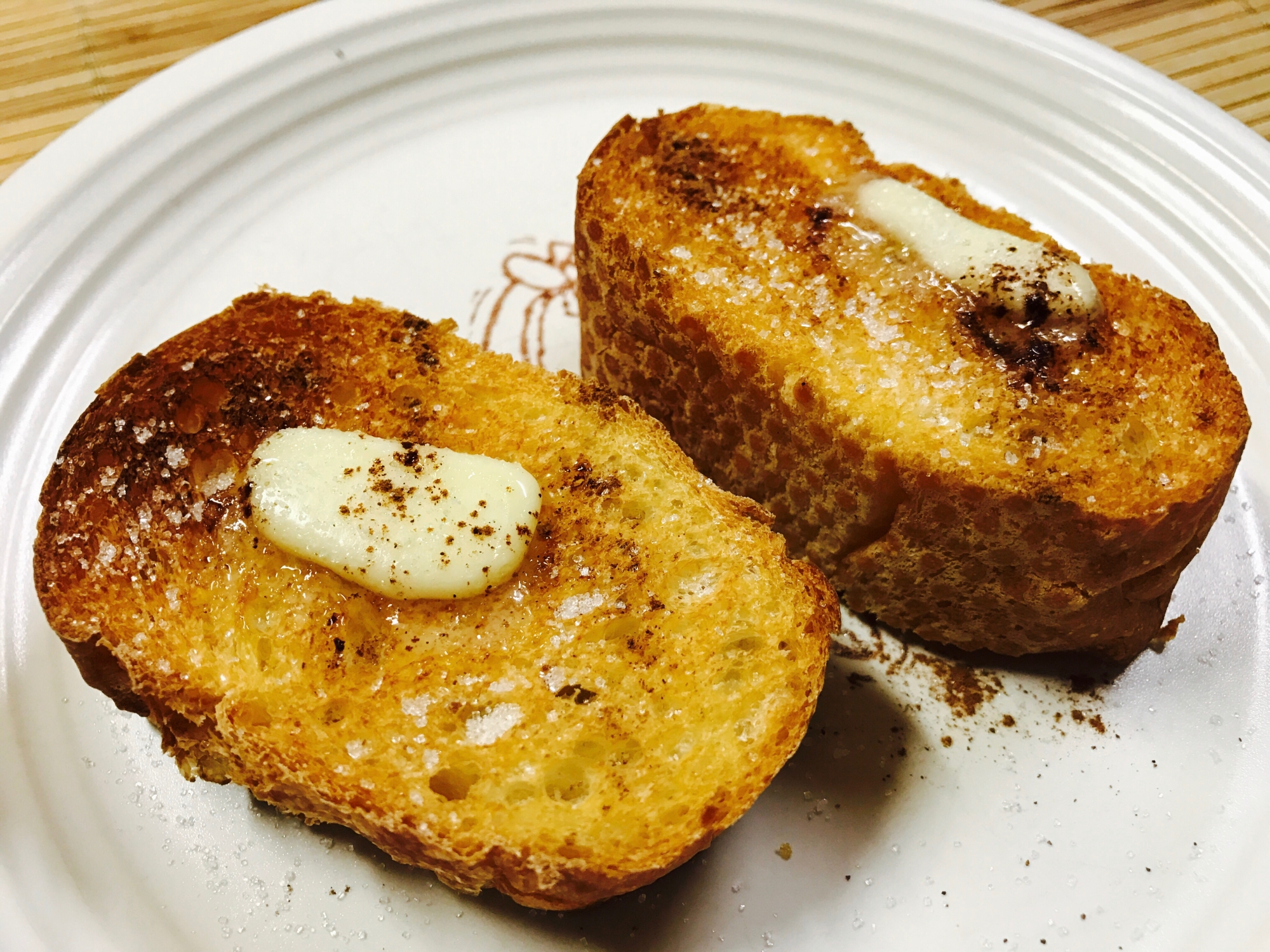 シナモンバターのせ焼きバゲット