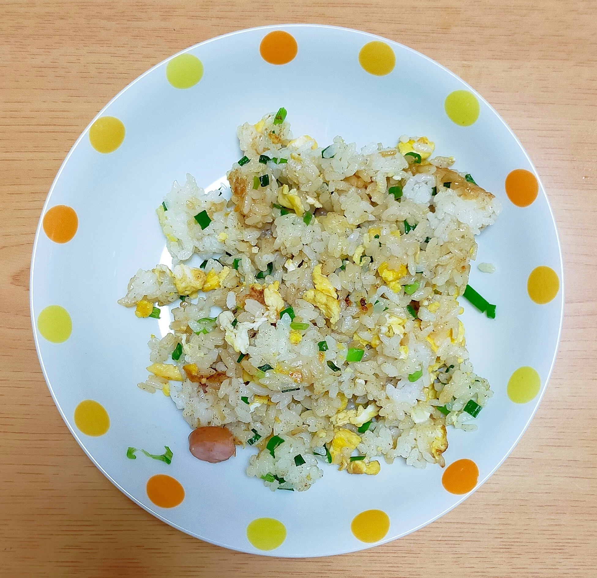 ウインナーとネギと卵の焼き飯