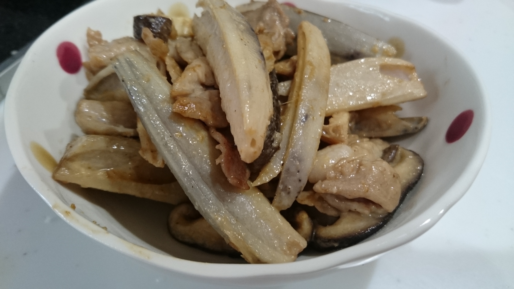 7543749 縦切りで食べごたえ抜群!蓮根と豚肉のオイマヨ炒め★ レシピ・作り方 by gahirusan|楽天レシピ