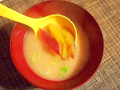 寒い日に♪　薩摩芋の味噌☆粕汁