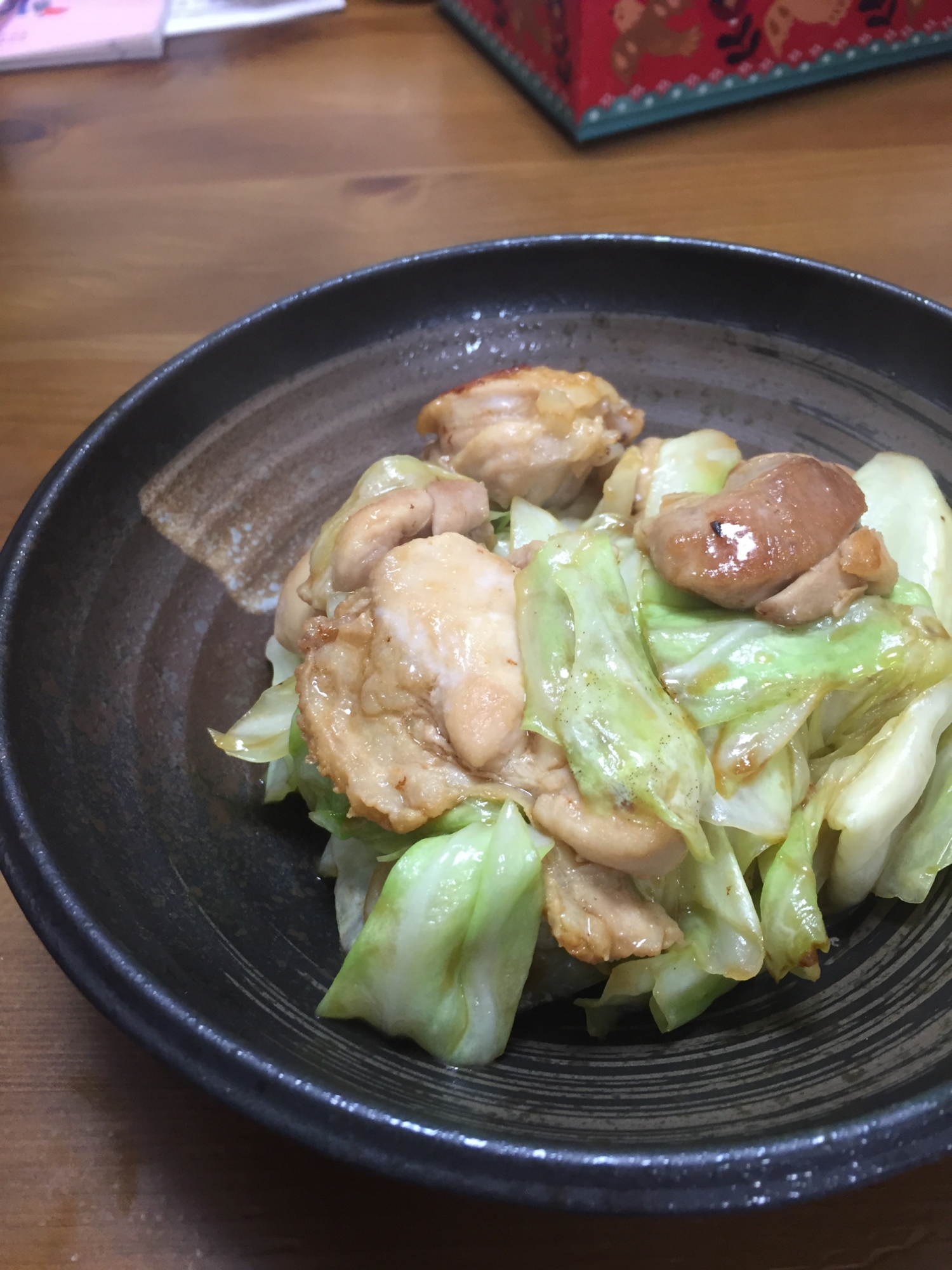 鶏もも肉とキャベツのBBQ焼き