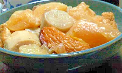 奈良の里芋と丸大根の煮物