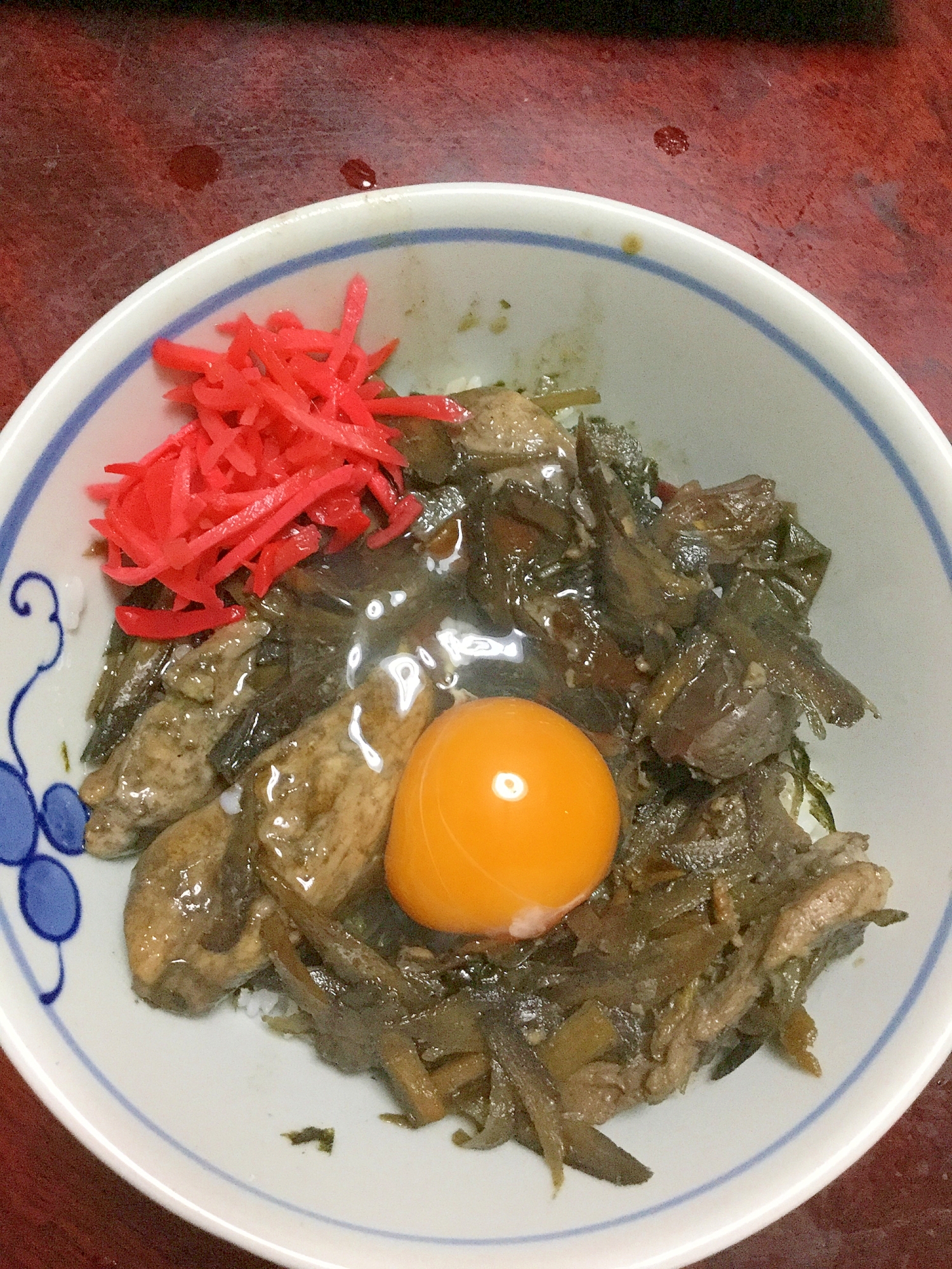 しっとり☆鶏ゴボウのすき焼き丼【今日のご飯】