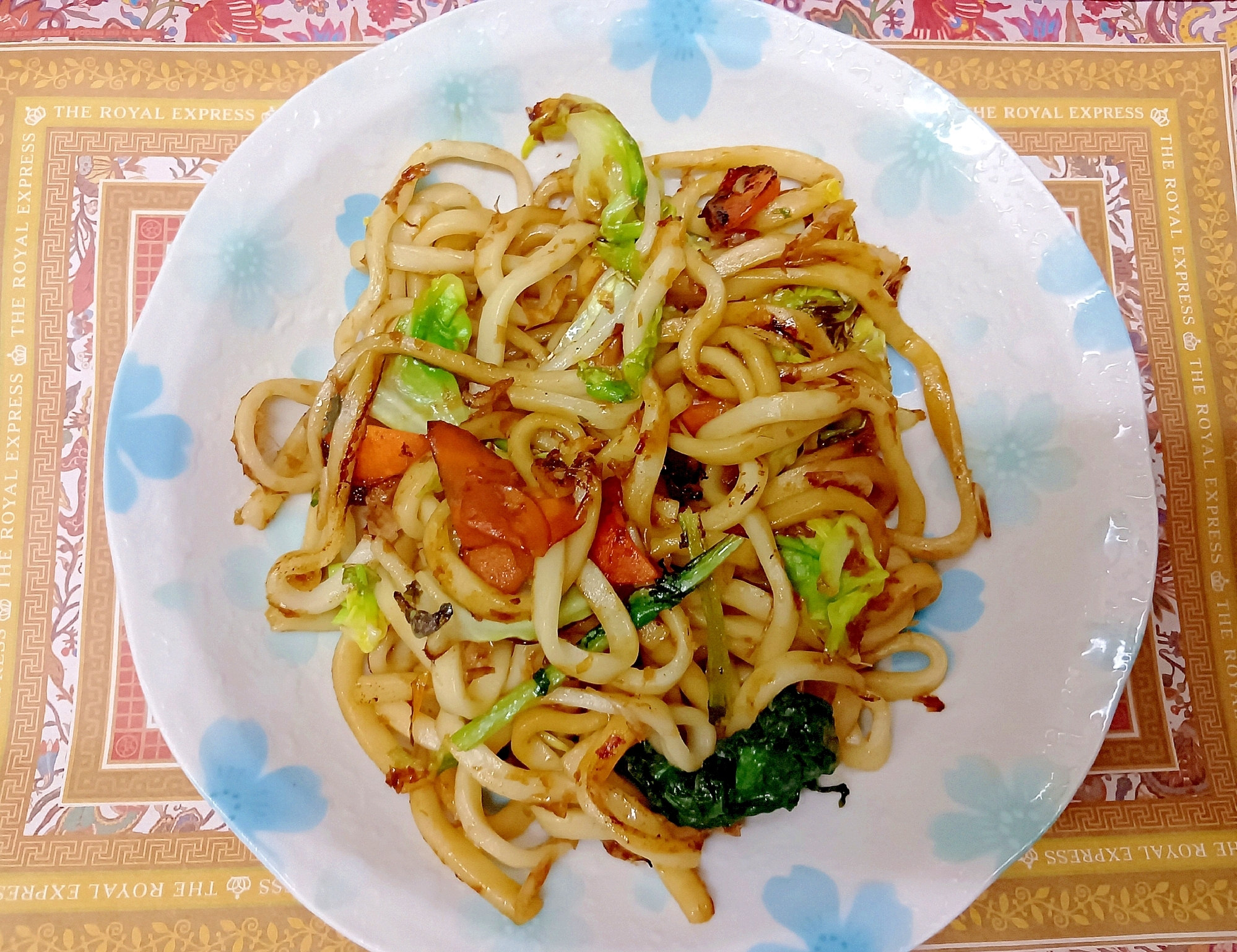 アミエビ焼きうどん
