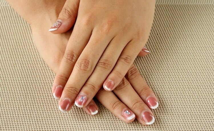 栄養不足はネイルを見れば分かる ネイルは健康バロメーターになっていた デイリシャス 楽天レシピ 栄養不足はネイルを見れば分かる ネイルは健康バロメーターになっていた デイリシャス 楽天レシピ