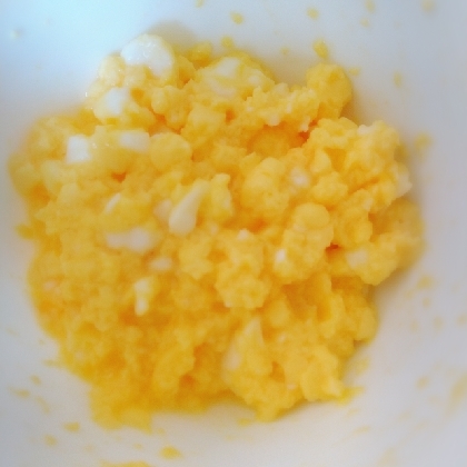 離乳食後期～レンジで簡単スクランブルエッグ