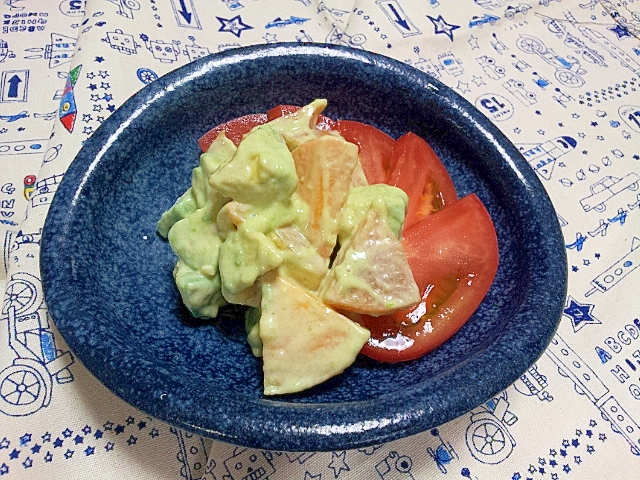 柿とアボカトのサラダ